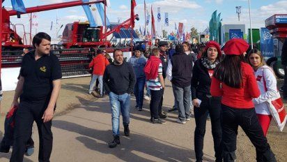Salió el sol y la Rural explotó de gente