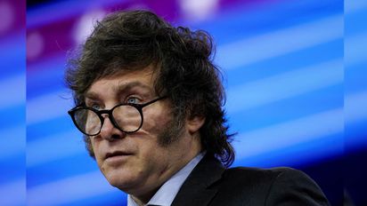 Milei, envuelto en una polémica tras aumentarse 48 por ciento el sueldo