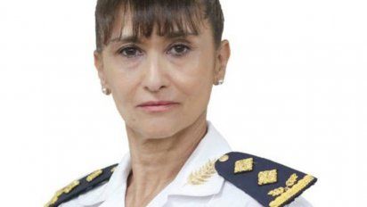 Remueven a la cúpula policial y por primera vez una mujer asume la conducción