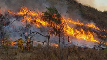 Ante los focos de incendios, la Provincia solicitó alerta amarilla para recibir ayuda de los cuarteles del país