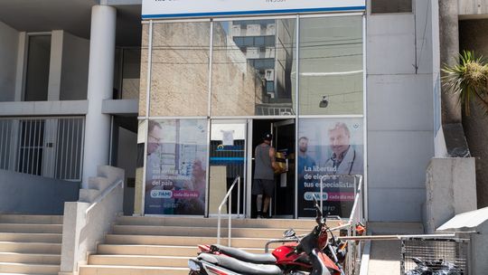 Crisis en PAMI: médicos de cabecera inician un paro de 72 horas en todo el país