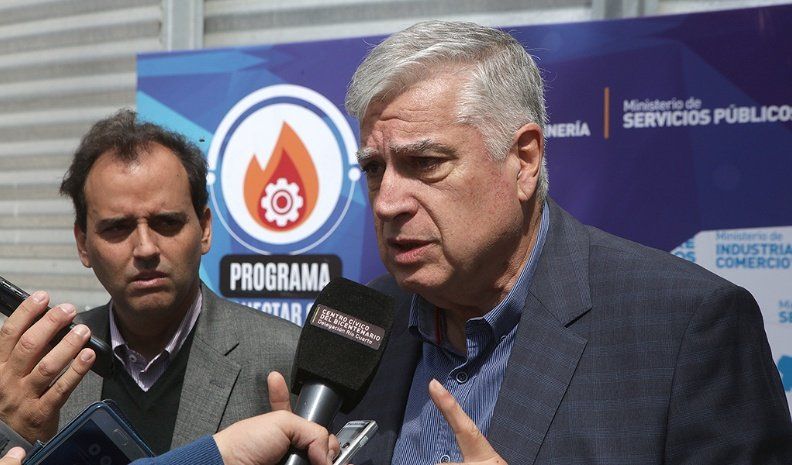 Gutiérrez habló del cierre de listas y de la salida de los K. A su lado, Llamosas.