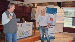 Capacitaron a productores de grupos lecheros de Cambio Rural