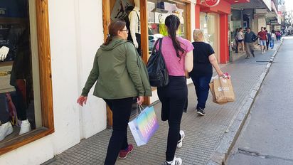 CECIS: en agosto, continúan en baja las ventas minoristas locales