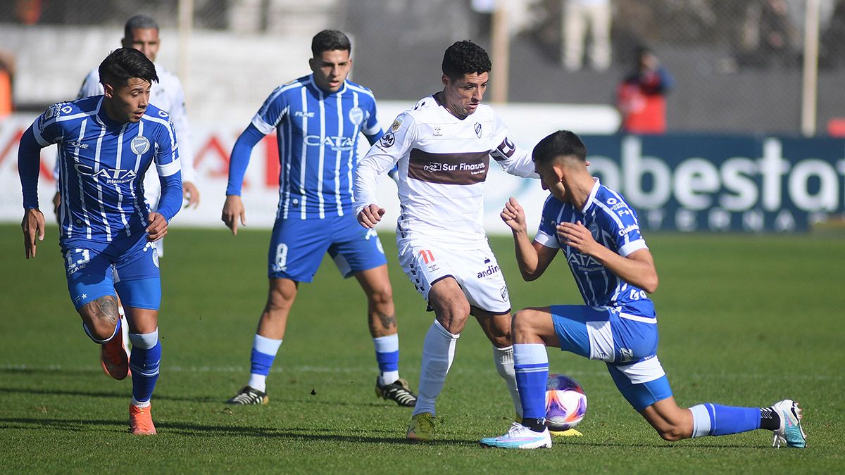 Platense derrotó a Godoy Cruz y sigue de racha