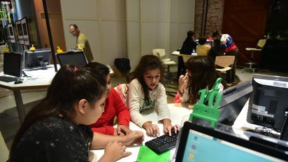 Tecnoteca para todas las edades: más de 400 chicos asisten a los Tecnoteca