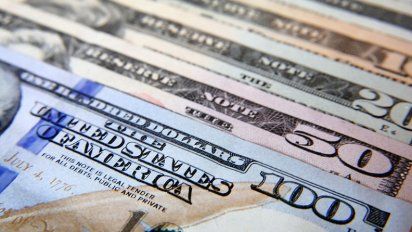 El dólar volvió a subir: cerró a $24,80