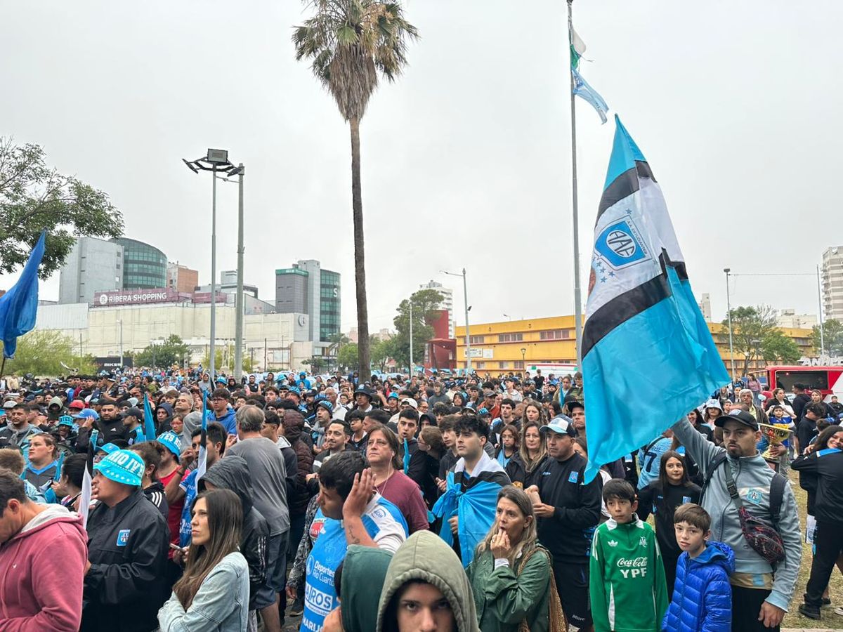 El aguante a Estudiantes a1.200 kilómetros de distancia