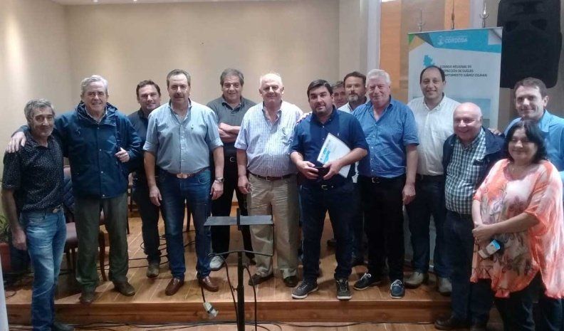Autoridades de la Provincia, técnicos de la UNRC, integrantes del Inta y productores participaron de la presentación del trabajo.