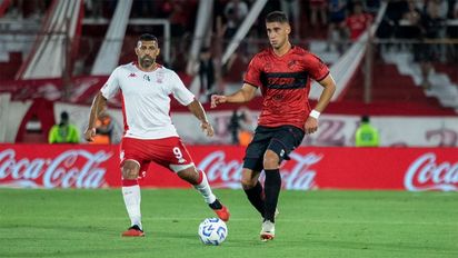Huracán le ganó a Platense y mantiene viva su ilusión de ser el campeón del fútbol argentino