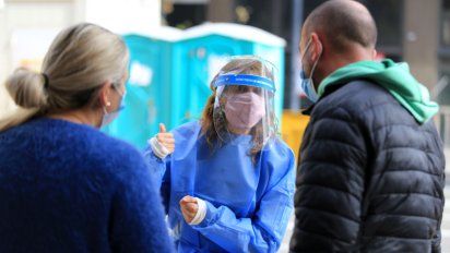 Coronavirus: agregaron la rinitis y la congestión nasal como síntomas sospechosos