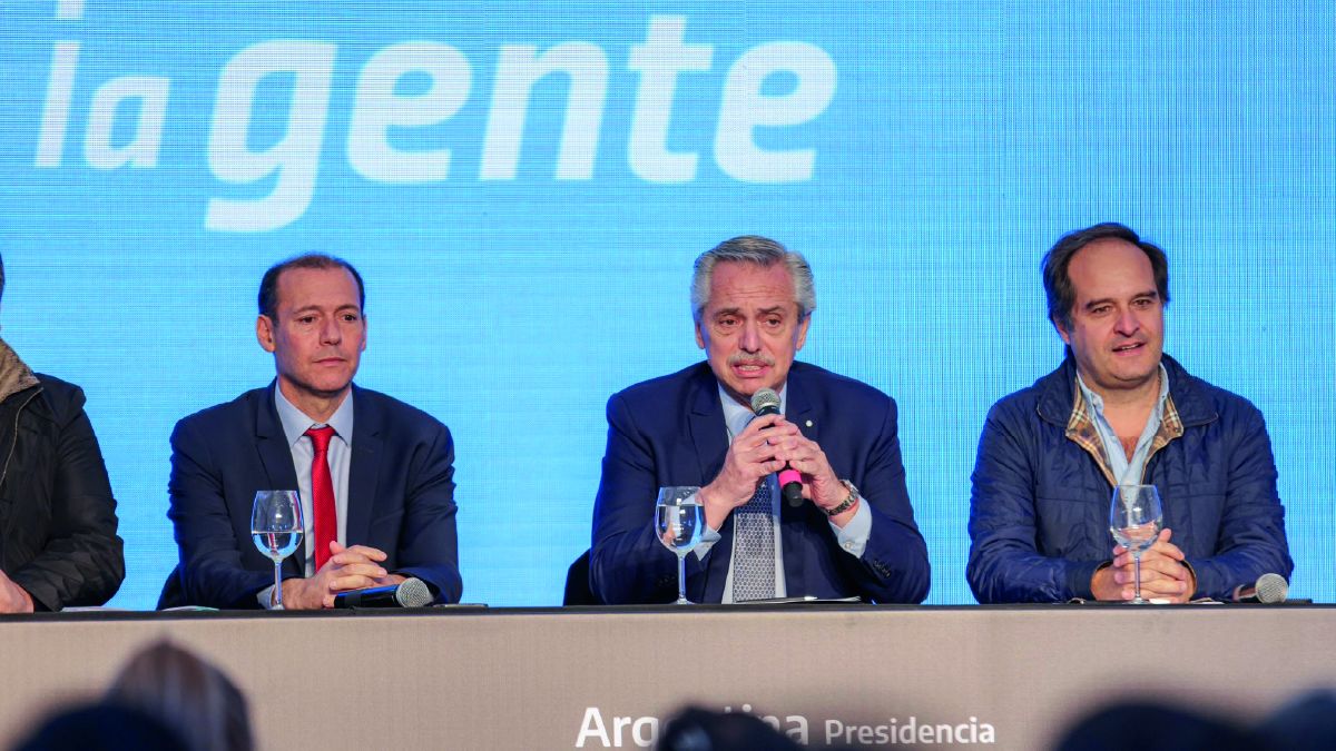 Alberto Fernández anunció medidas contra los efectos de la devaluación y pidió cuidar la paz social