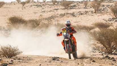 Triunfo de Nicolas Cavigliasso-Valentina Pertegarini  y Luciano Benavides es puntero de la general en Motos