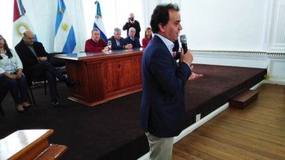 Compromiso por la pavimentación de bulevar Buteler: