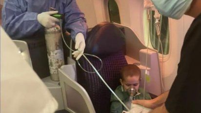 Tras superar dificultades, anoche partió  el avión que lleva a Fede a Barcelona