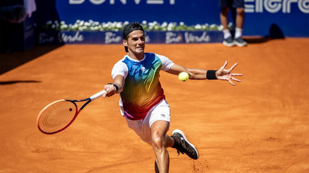 El tenista rosarino Federico Coria avanzó a los octavos de final del ATP 250 de Santiago de Chile.