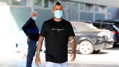 Arturo Vidal tira con todo: