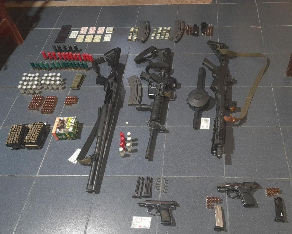 Arroyo Algodón: Secuestraron pistolas, carabinas y una escopeta con 450 cartuchos