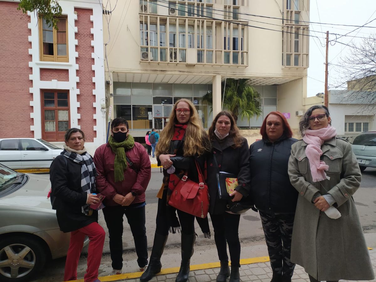 Acompañaron a Carola Campagno la titular de INADI a nivel local e integrantes de la Defensoría del Pueblo