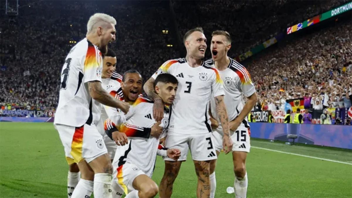 Alemania venció 2 a 0 a Dinamarca y pasó a cuartos de final de la Eurocopa