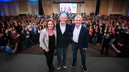 Se lanzaron Llaryora y Prunotto: