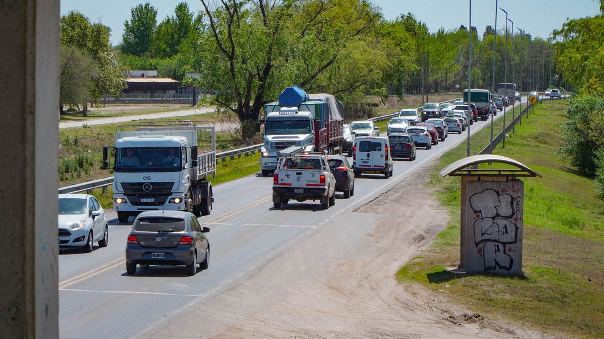 Intenso movimiento en las rutas y en la Terminal por el fin de semana XXL