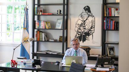 Fernández recibe a dirigentes empresarios y de trabajadores