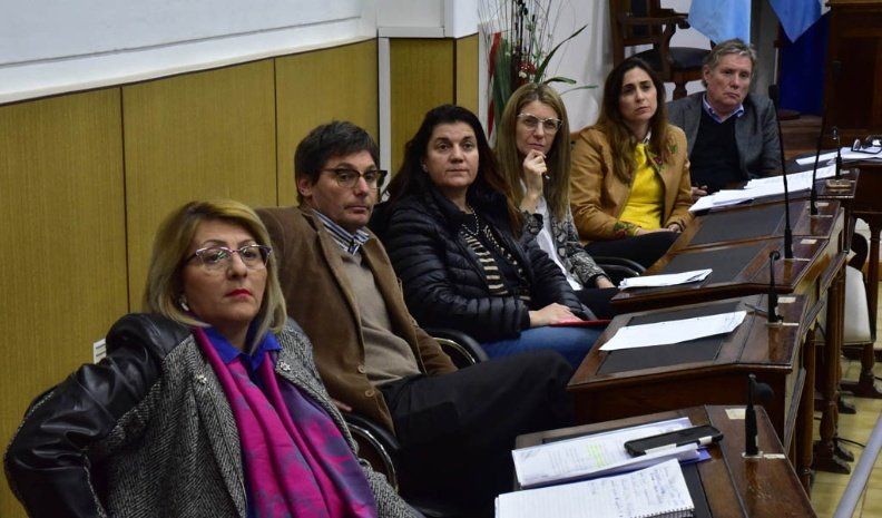 Los concejales oficialistas.