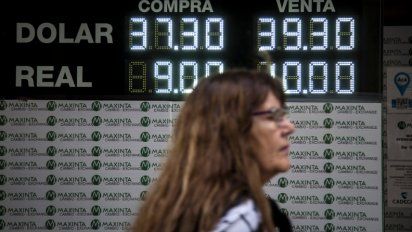 El dólar volvió a rozar los $ 40 y tocó el valor más alto en 2 meses