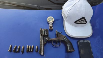 A punta de pistola, asaltaron a una joven en barrio Lamadrid