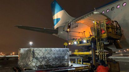 Esta noche parte el cuarto vuelo a Rusia en busqueda de más dosis de la Sputnik V