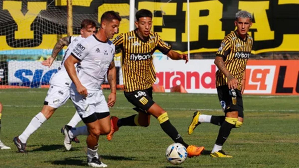 Almirante Brown venció 2-1 a All Boys con un doblete de Tomás Almada.&nbsp;