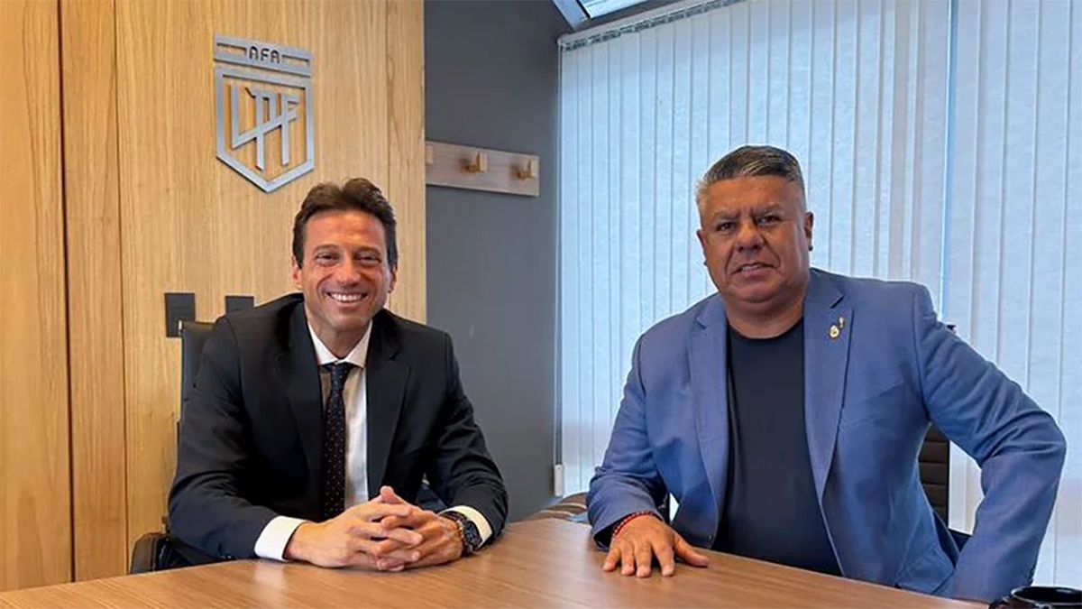 Marcelo Moretti y Claudio Tapia, el presidente de San Lorenzo dijo que no renunciará y la AFA exige avales para que pueda continuar en el certamen