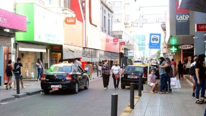 Ya hay 46 casos menos por día y ahora los controles harán foco en evitar un rebrote