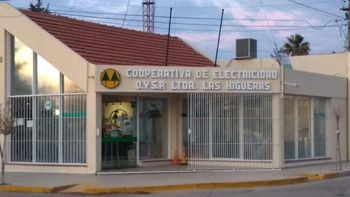 Fuertes quejas de vecinos contra Cooperativa Las Higueras por reiterados cortes de luz en zona rural