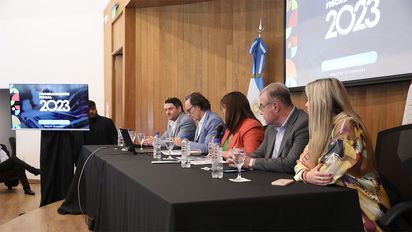 La Provincia presentó en la Unicameral el proyecto de presupuesto 2023