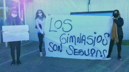 Gimnasios y docentes realizaron jornadas de reclamos en la ciudad