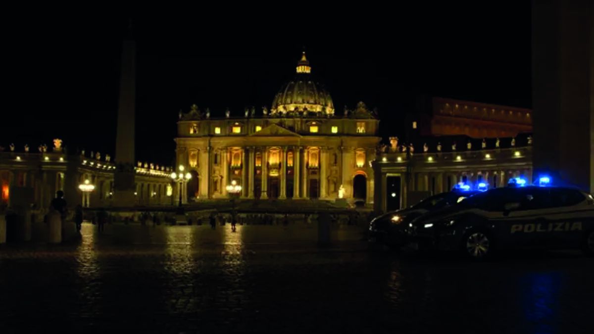 Un vehículo irrumpió en el Vaticano y su conductor terminó detenido