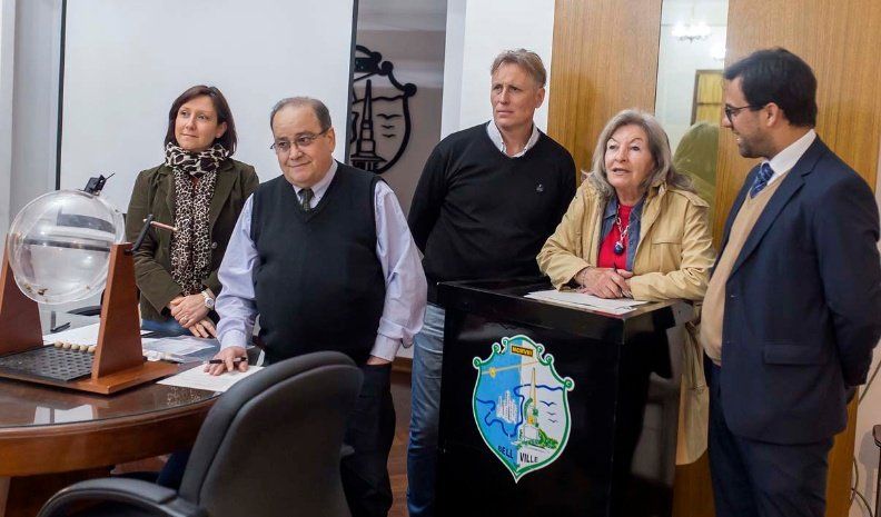 La designación de los artistas locales para el show que marcará el cierre de la fiesta fue por sorteo. Actuarán el sábado 12.