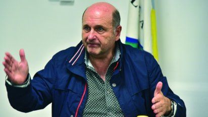 Comenzarán las pruebas para el asfaltado de caminos rurales