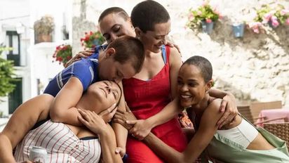 Las series se sinceran: ponen en valor la amistad, pero abordan los claroscuros y las ambivalencias