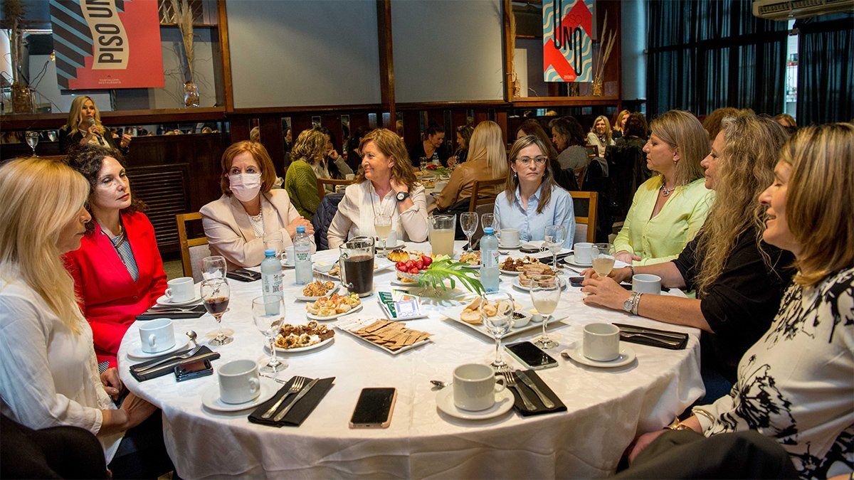 La reunión se produjo en el Cecis