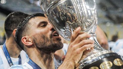 Agüero dejó atrás una gran carrera en la selección