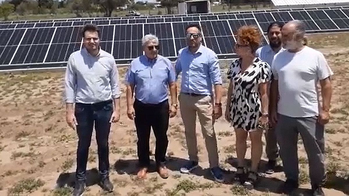 Escudero junto con el ministro Cabandié dejaron inaugurado el Parque Solar.