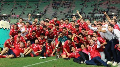 Independiente campeón de la Suruga Bank