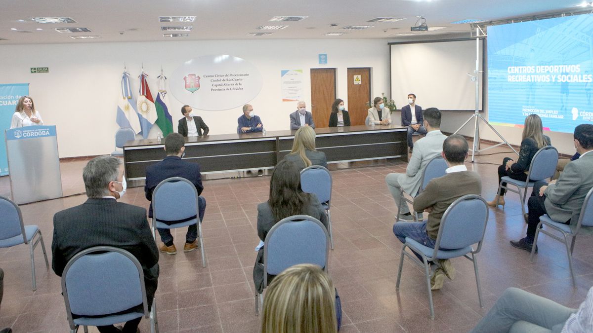 Los centros deportivos estarán en barrios San Eduardo y Obrero.