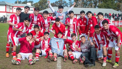Los últimos clasificados en la A, y los cuartos de final de la B
