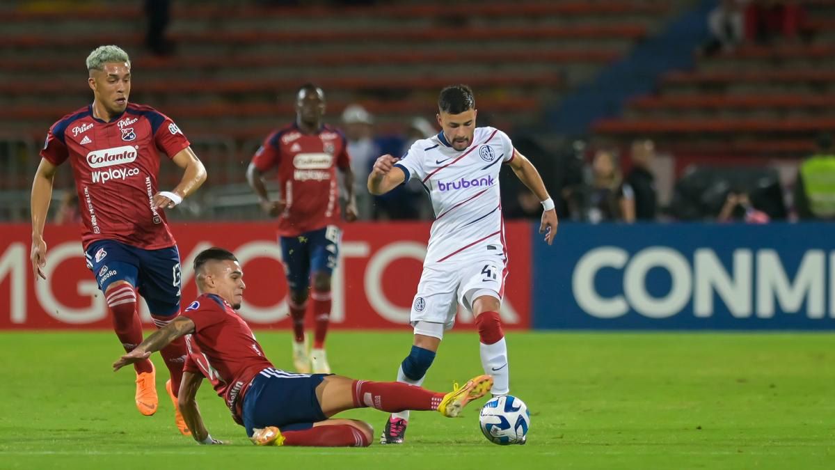 Independiente Medellín no pudo soportar la presión de San Lorenzo, que ganó en Colombia por 1 a 0