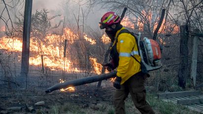 Los bomberos acusan prácticas del Ejército por los incendios en la reserva natural de La Calera