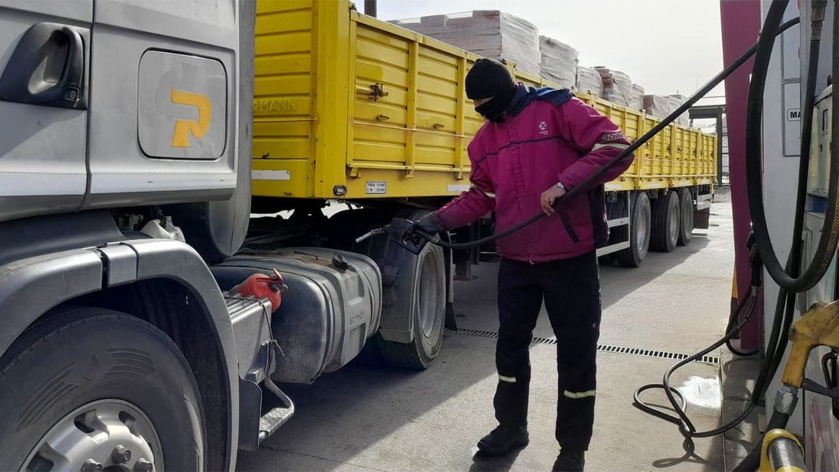El transporte de cargas ratifica que se agrava la falta de gasoil.